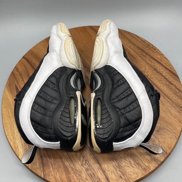 Nike Up-Tempo Shoes Mens Size 10.5 Black White Basketball Comfort Sneakers - Picture 6 of 8